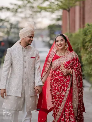 Reminiscing Mashruk & Nush

Photos by @ata.m.adnan @salmikabir @khnayemp @_ar_tamim__ 

Decor @weddingberries.bd 
MUA @makeoversbyanmonn