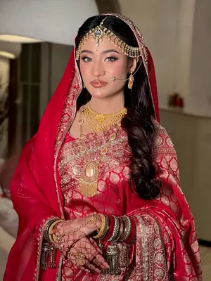 Beautiful bride Nabiha on her wedding day & reception day!✨
Bespoke bride by Anmon